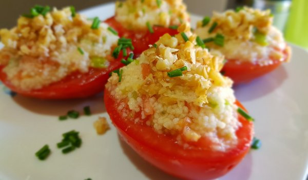 Пълнени домати с кускус
