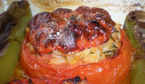 Пълнени домати с ориз на фурна
