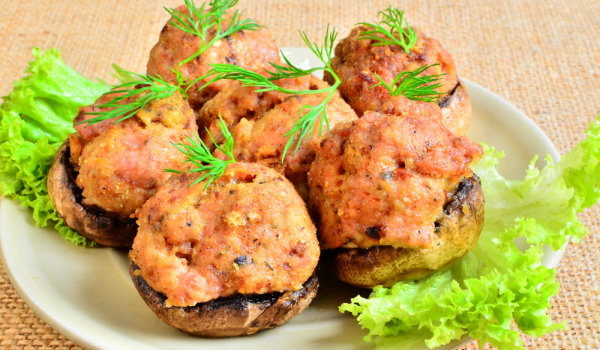 Пълнени гъби с кайма и бекон по АИП