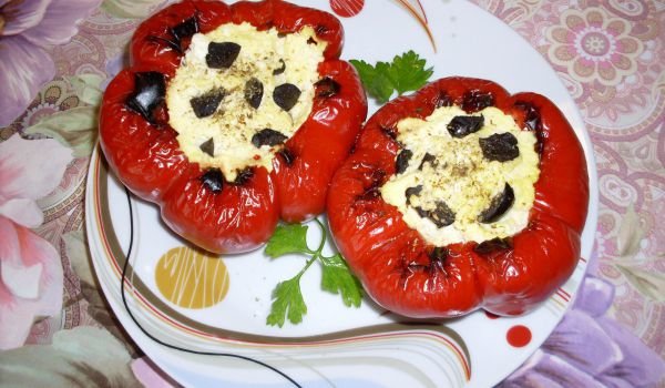Пълнени камби с извара и маслини