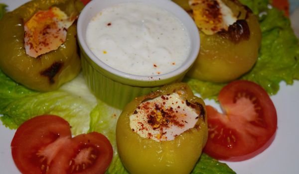 Пълнени кошнички от чушки