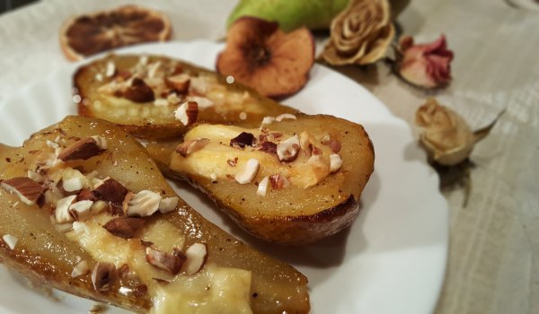 Пълнени круши със сирене Бри