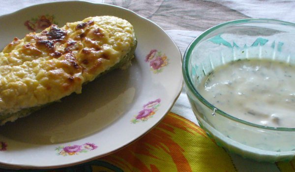Пълнени ладийки от тиквички на фурна