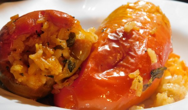 Пълнени мариновани чушки с постна плънка