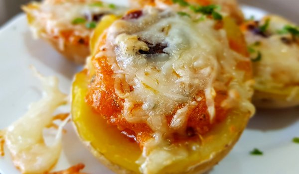 Пълнени печени картофи на фурна