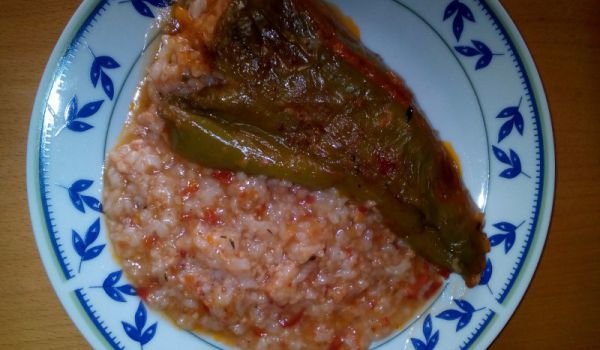 Пълнени пиперки с ориз и кайма