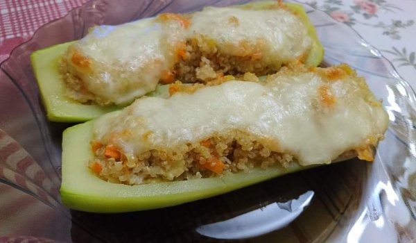 Пълнени тиквички с киноа