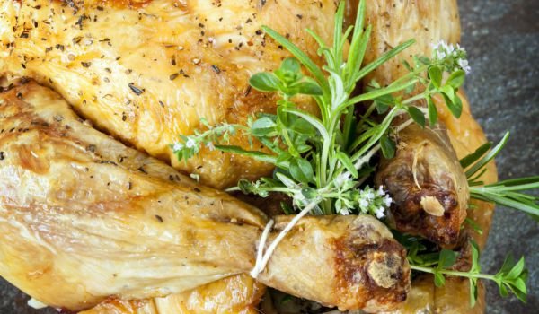 Пълнено пиле с шунка и сирене