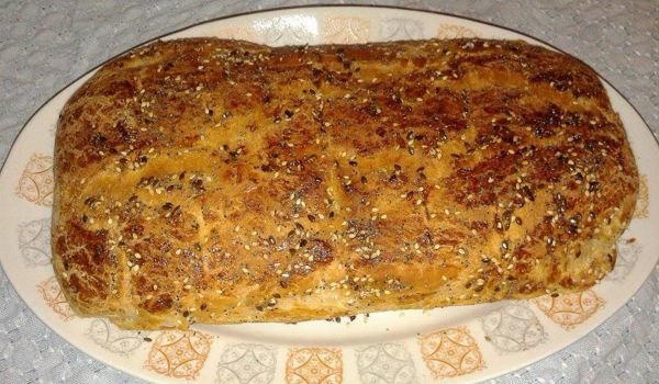 Пълнозърнест хляб със семена