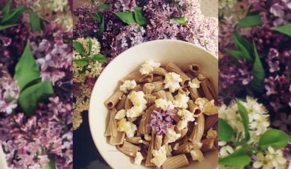 Пълнозърнести макарони с извара и мед