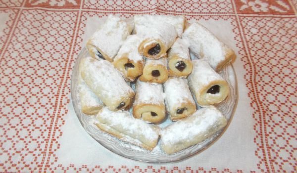 Пурички с боровинково сладко