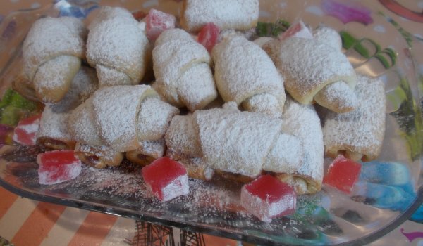 Пурички с мая и локум