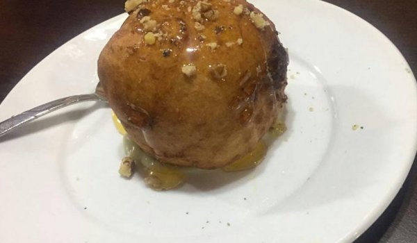 Пържен сладолед с карамел