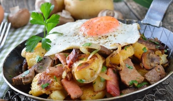 Пържени картофи с гъби по руски
