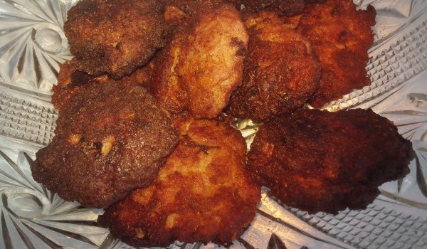 Пържени кюфтенца с уни сос