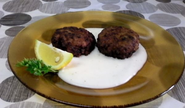 Пържени кюфтета със сос Бешамел