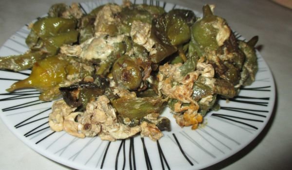 Пържени цели чушки