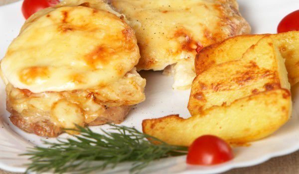 Пържоли с кашкавал