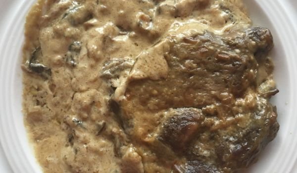 Пържоли с манатарки и пържен лук
