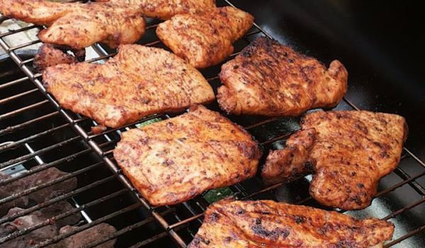 Пържоли с марината от пюре от чушки
