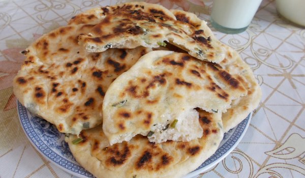 Пърленки с лук, спанак и извара