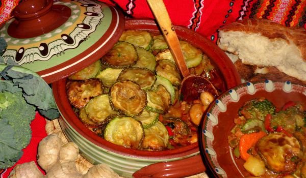 Пъстър гювеч от зеленчуци