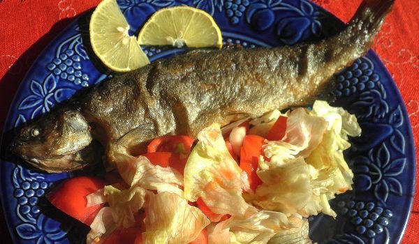 Пъстърва на грил фурна