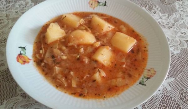 Райкин боб с картофи яхния