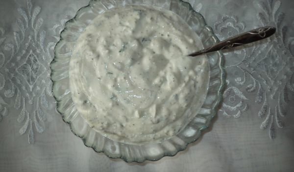 Разядка с овче мляко, сирене и подправки