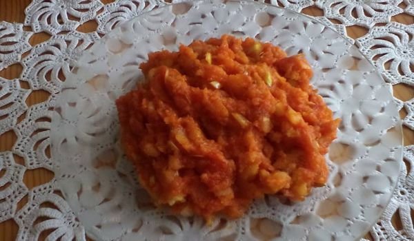 Разядка с варени картофи, праз и лютеница