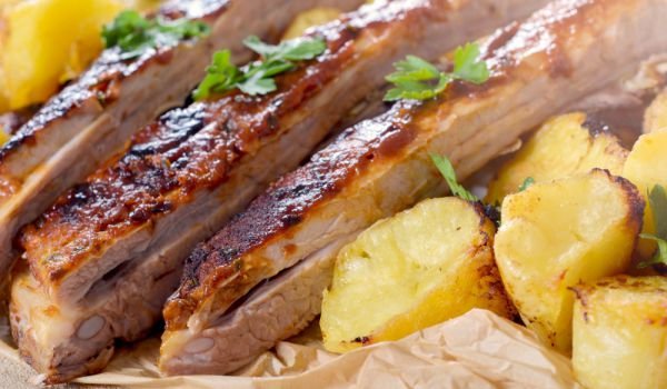Ребърца с картофи