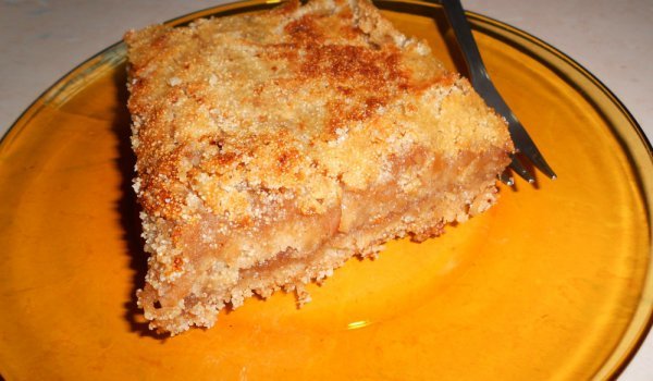 Реден ябълков пай с грис