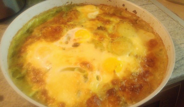 Редена картофена запеканка с лапад