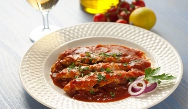 Риба с домати