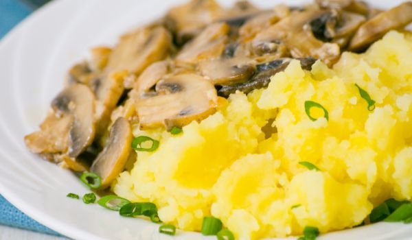 Рижика с картофено пюре