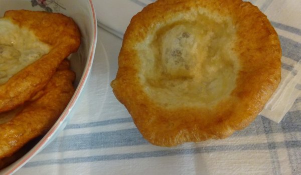 Родопски пухкави мекици