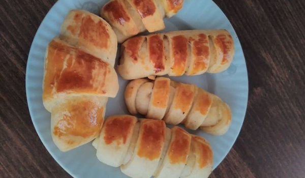 Рогчета с кисело мляко