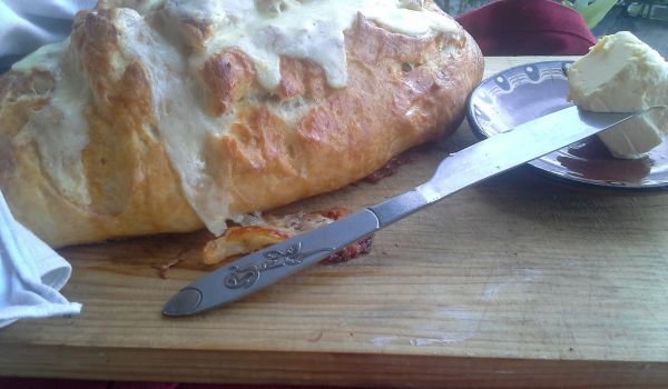 Рошав хляб с кашкавалена коричка