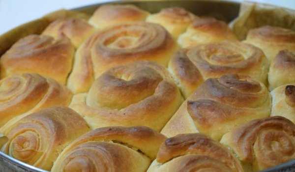 Роза питка за Цветница