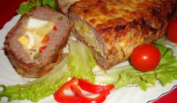 Руло от кайма с картофена плънка в бекон