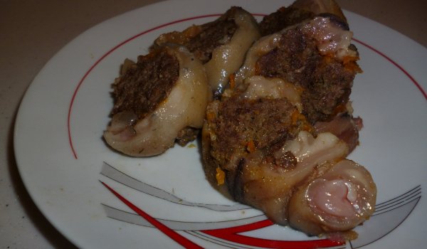 Руло от свински крака с кайма