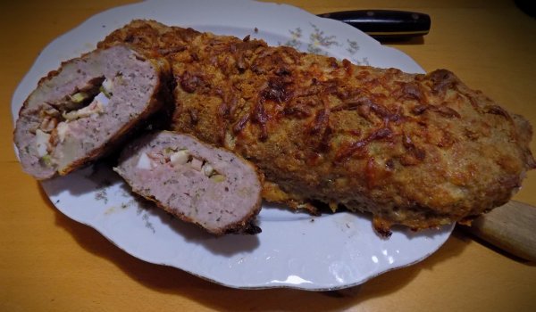Руло с гъби, шунка и краставички