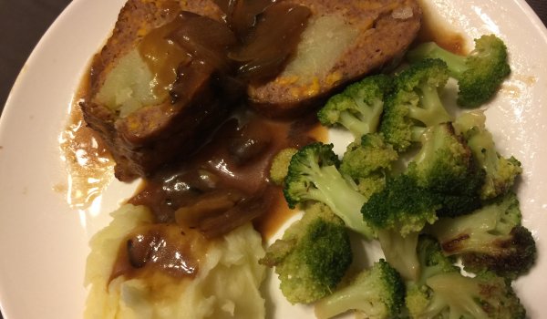 Руло с телешка кайма и сладки картофи