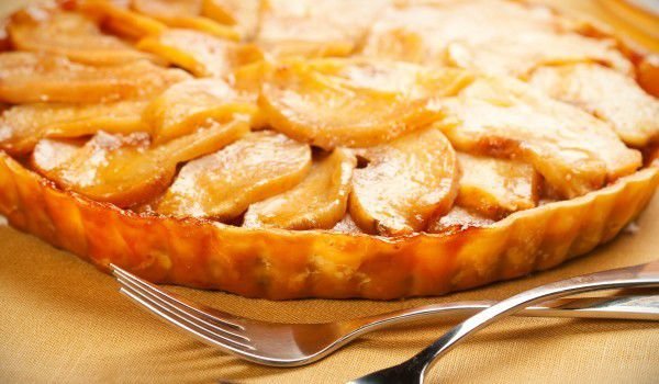 Руски пирог с овесени ядки и круши