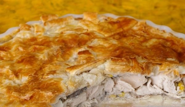 Руски пирог с пиле по графски