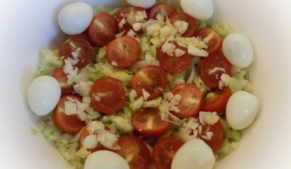 Салата Айсберг с чери доматчета