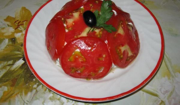 Салата Доматен купол