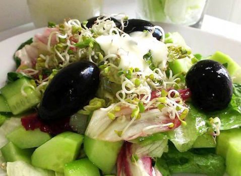 Салата Фантазия с кълнове