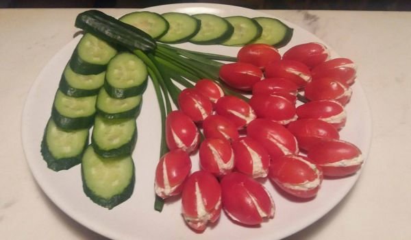 Салата Осмомартенски букет