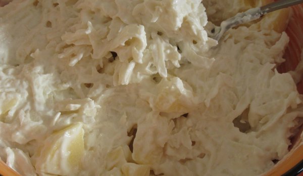 Салата от черна ряпа и ябълка